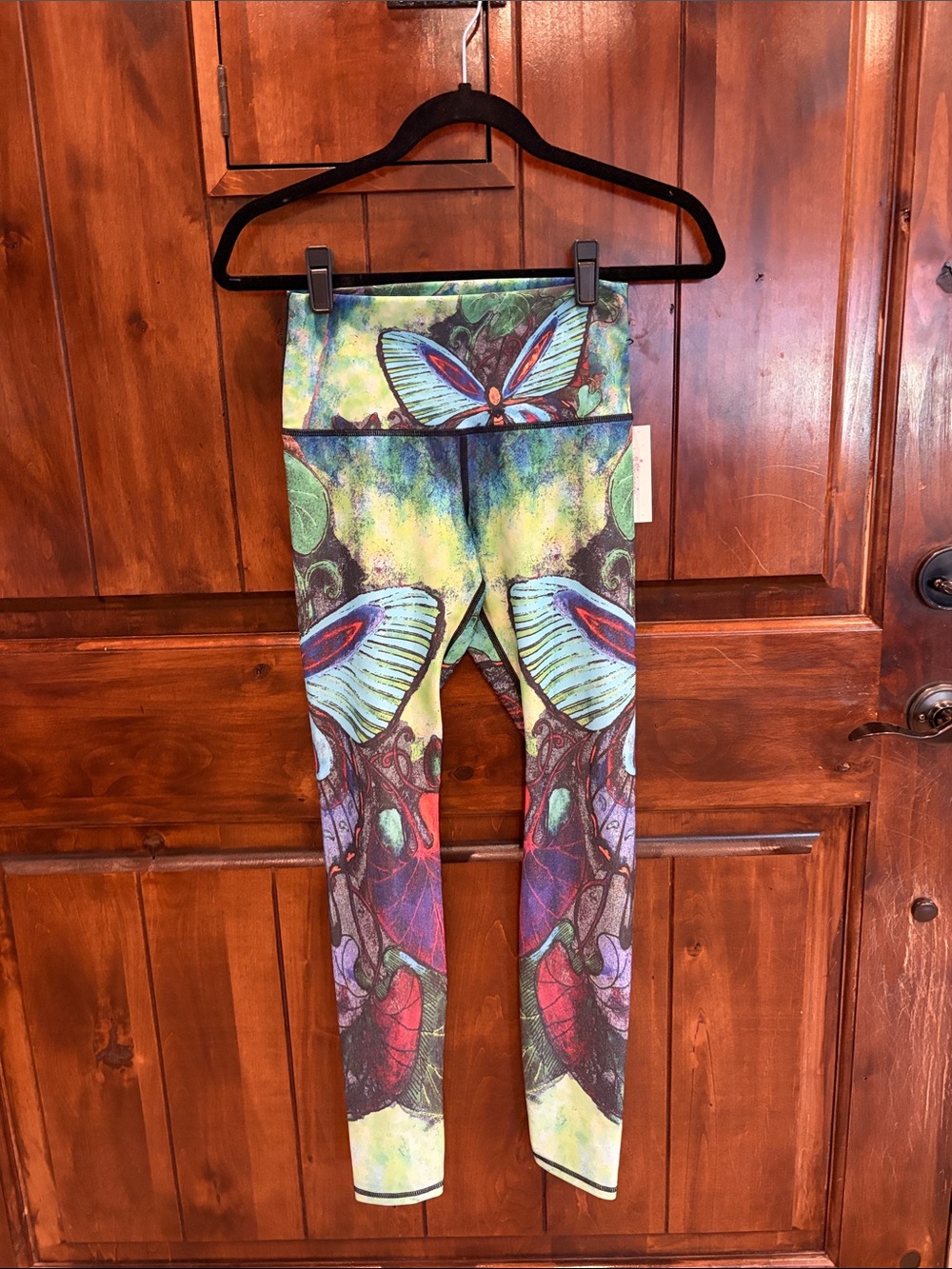 🦋 Yoga Democracy Butterfly-Print Active Leggings - Multicolor